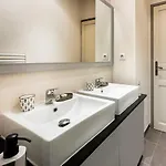 Duplex En Plein Centre De דירה נים