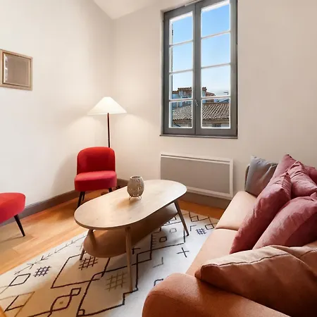 Apartment Duplex En Plein Centre De Nîmes