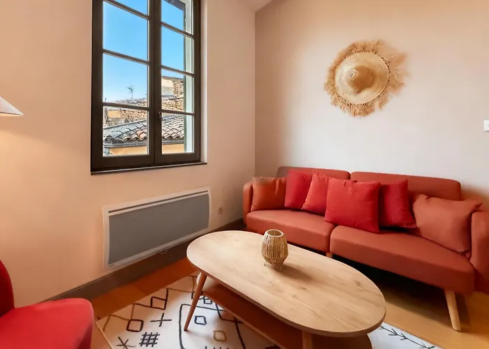 Duplex En Plein Centre De Nîmes